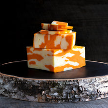 Charger l&#39;image dans la galerie, Fromage CHEDDAR FRAIS - Fromagerie Roy
